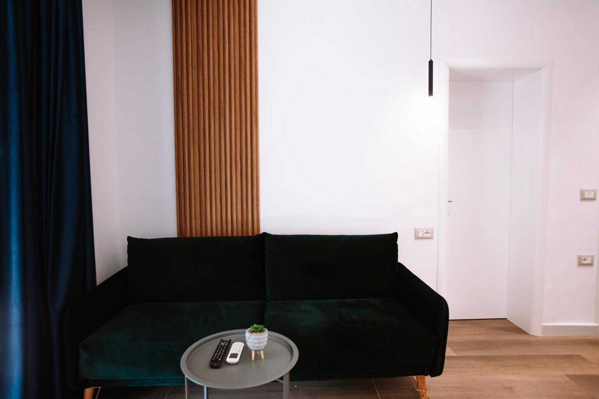 Barrikada Str Modern Apartments - The Nest Tirana Zewnętrze zdjęcie