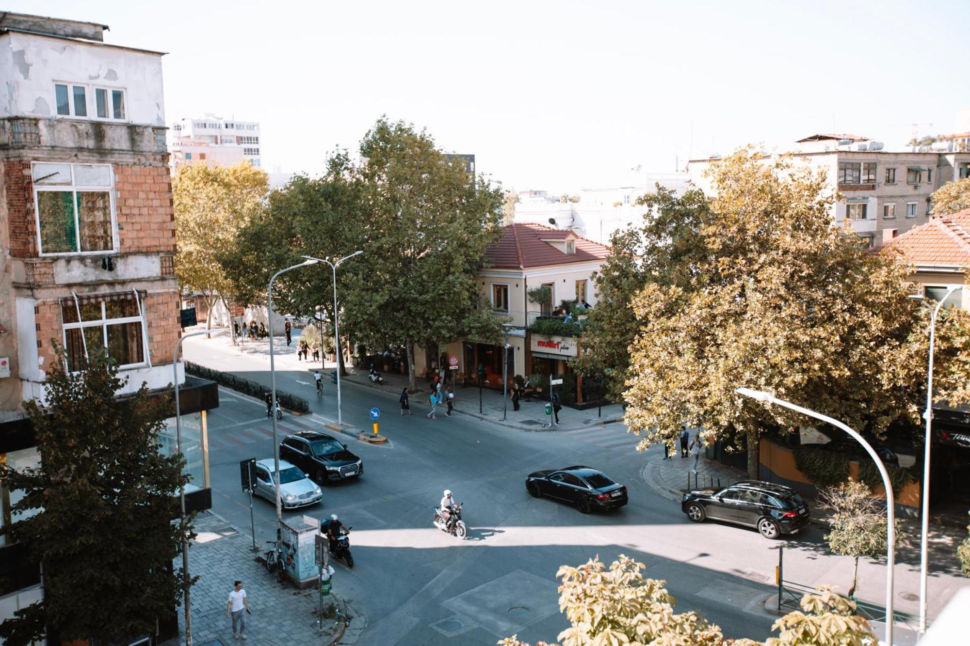 Barrikada Str Modern Apartments - The Nest Tirana Zewnętrze zdjęcie