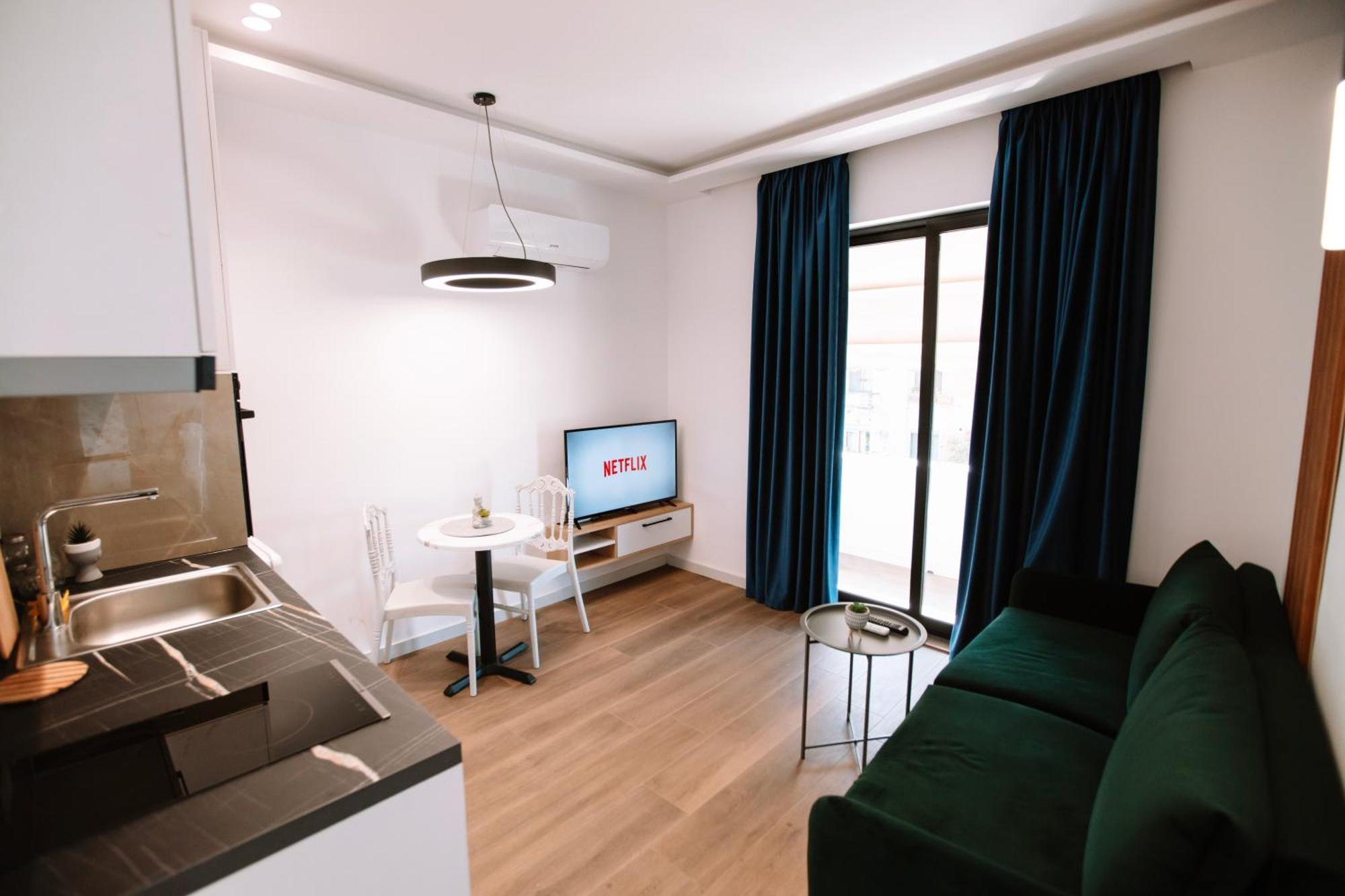 Barrikada Str Modern Apartments - The Nest Tirana Zewnętrze zdjęcie